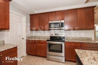 2616 NW 1st Pl in Cape Coral, FL - Foto de edificio - Building Photo