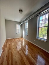 1942 Christian St-Unit -1942-2 in Philadelphia, PA - Building Photo - Building Photo
