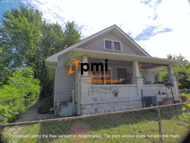 property at 1633 N Arsenal Ave