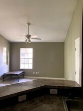 3687 Oakdale Cir in Oviedo, FL - Foto de edificio - Building Photo