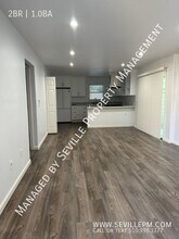 860 22nd St, Unit B in Oakland, CA - Building Photo - Building Photo