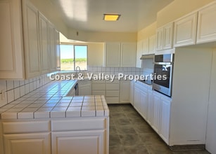 1296 River Rd in Salinas, CA - Building Photo - Building Photo