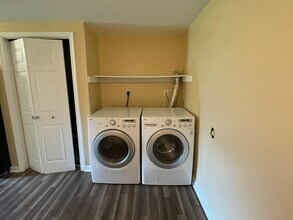 22045 Fox Ridge Rd, Unit B in Lexington Park, MD - Building Photo - Building Photo