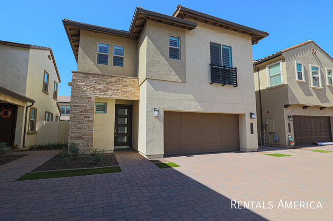 1702 S Follett Way in Gilbert, AZ - Building Photo - Building Photo