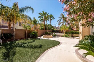 11126 Bandon Dunes Ct in Las Vegas, NV - Building Photo - Building Photo