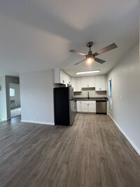 DRIFT PB in San Diego, CA - Building Photo - Interior Photo