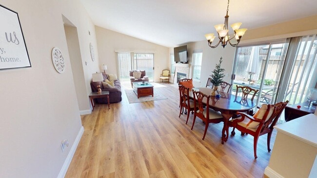 14640 Marymount St in Moorpark, CA - Building Photo - Building Photo