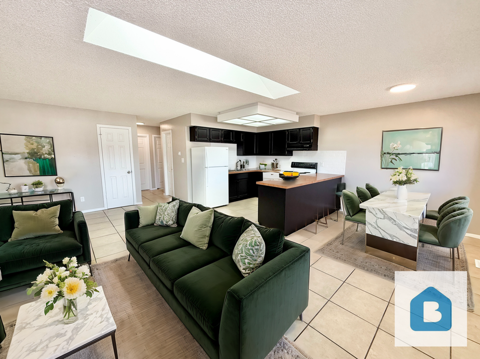 922 Teal Ct in Colorado Springs, CO - Building Photo