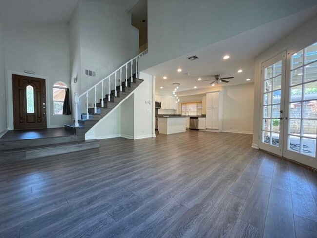 28533 Avocado Pl in Santa Clarita, CA - Building Photo - Building Photo