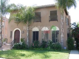 1035 Meadowbrook Ave, Unit 1035 in Los Angeles, CA - Building Photo