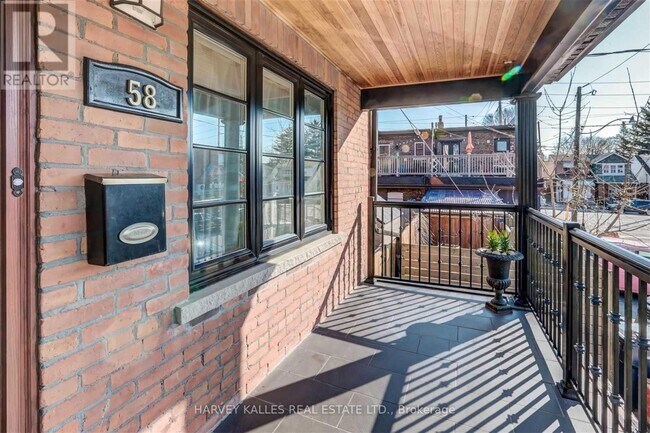 58 Sandford Ave in Toronto, ON - Building Photo - Building Photo