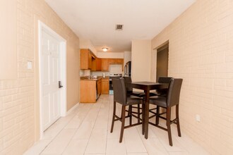 14 Bel Air St in Maitland, FL - Building Photo - Building Photo
