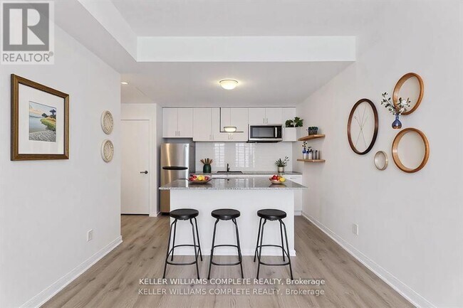 1740 Simcoe St N in Oshawa, ON - Building Photo - Building Photo