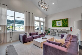 Tilian Point in Woodburn, OR - Building Photo - Building Photo