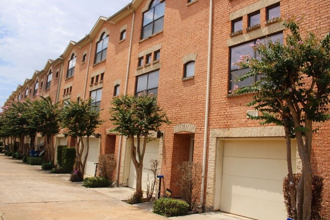 7650 Springhill St in Houston, TX - Building Photo - Building Photo