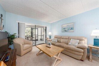 105 Woodlake Wynde in Oldsmar, FL - Building Photo - Building Photo
