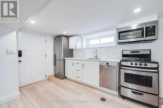 24 Barrington Ave in Toronto, ON - Building Photo - Building Photo