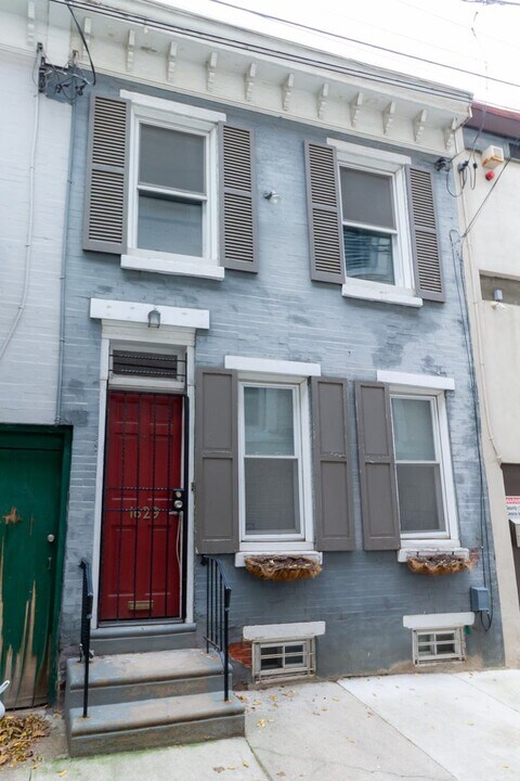 1629 Addison St in Philadelphia, PA - Building Photo