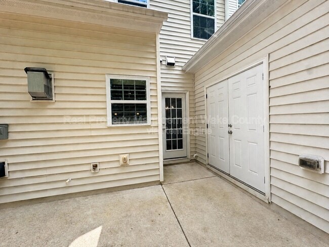 166 Gulley Glen Dr in Garner, NC - Building Photo - Building Photo