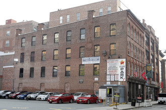 35 Edison Place in Newark, NJ - Building Photo - Building Photo