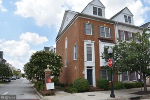 324 Scott St, Unit 203 in Baltimore, MD - Building Photo
