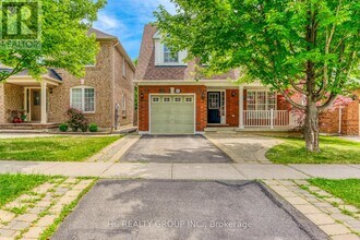 3045 Abernathy Way in Oakville, ON - Building Photo - Building Photo