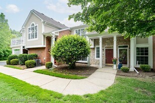 44770 Marigold Dr in Sterling Heights, MI - Building Photo