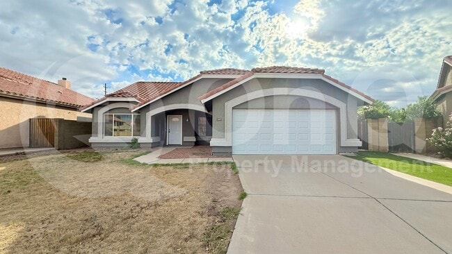 property at 307 N Red Rock St