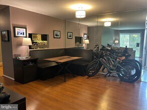 13 Quince Ct in Trenton, NJ - Building Photo - Building Photo