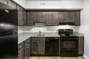 Harpers Square Apartments in Virginia Beach, VA - Building Photo