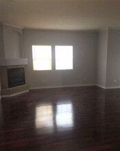 3517 T St in Sacramento, CA - Foto de edificio - Building Photo