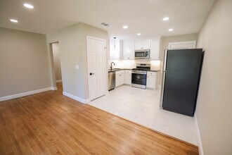 5008 Penrose Ave in Fort Worth, TX - Building Photo - Building Photo