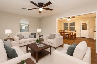 503 Carrell St in Tomball, TX - Building Photo - Building Photo