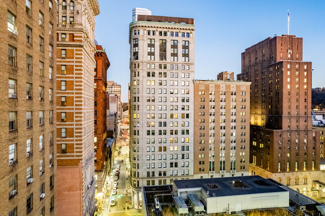 The Carlyle Ground Floor in Pittsburgh, PA - Building Photo