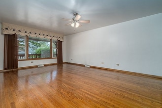 6941 W 96th Pl in Oak Lawn, IL - Foto de edificio - Building Photo