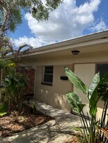 421 S Hyer Ave, Unit D in Orlando, FL - Building Photo