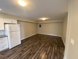 8808-8817 17 St in Dawson Creek, BC - Building Photo