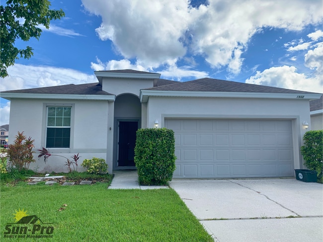 1932 Cove Point Rd in Port Orange, FL - Foto de edificio - Building Photo