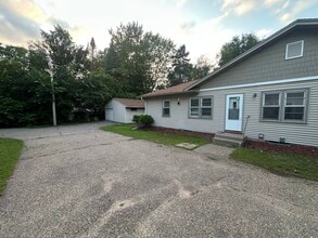 6338 Nicollet Ave in Richfield, MN - Foto de edificio - Building Photo