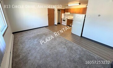 2103 4th Ave SE in Aberdeen, SD - Building Photo - Building Photo