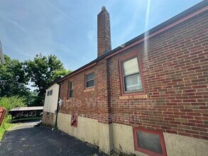 6905 Woodrow Ave in Normandy, MO - Building Photo - Building Photo