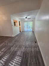 608 NE Lynn St in Lee's Summit, MO - Building Photo - Building Photo