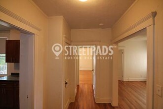1638 Commonwealth Ave in Boston, MA - Building Photo - Building Photo