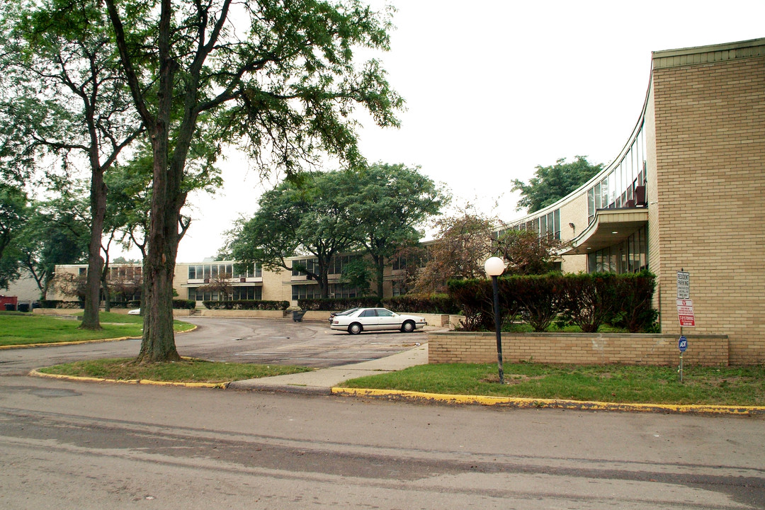 Crescent House Apartments in Detroit, MI - Foto de edificio