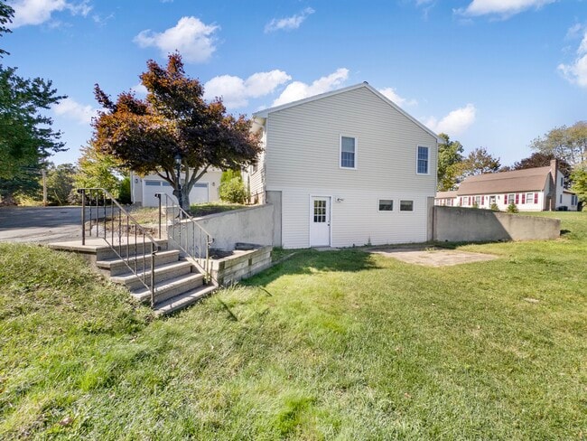 property at 72 Pistapaug Rd