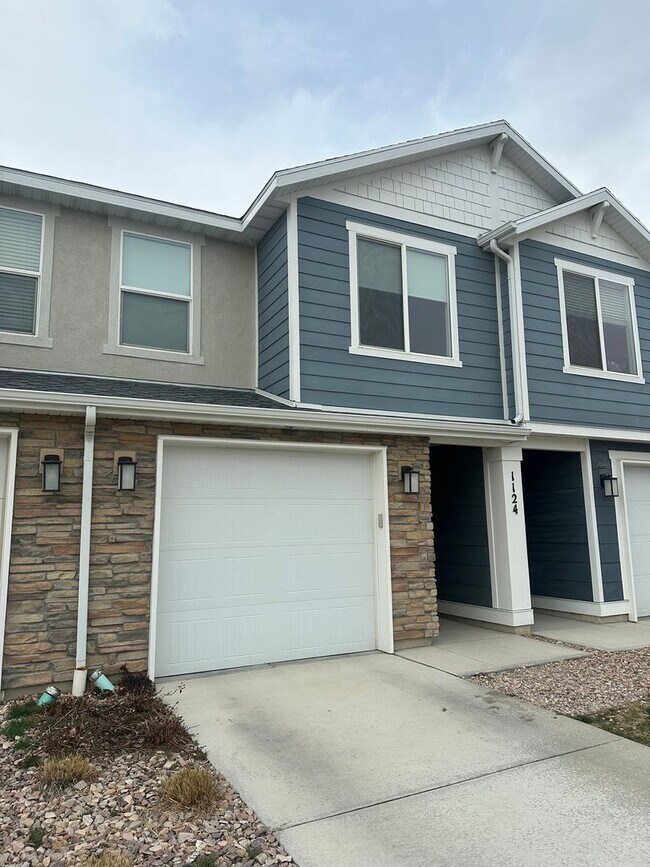 1124 E Pilot St in Saratoga Springs, UT - Building Photo - Building Photo