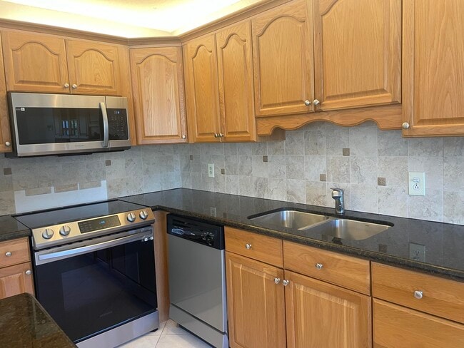 603 Brittany M in Delray Beach, FL - Foto de edificio - Building Photo