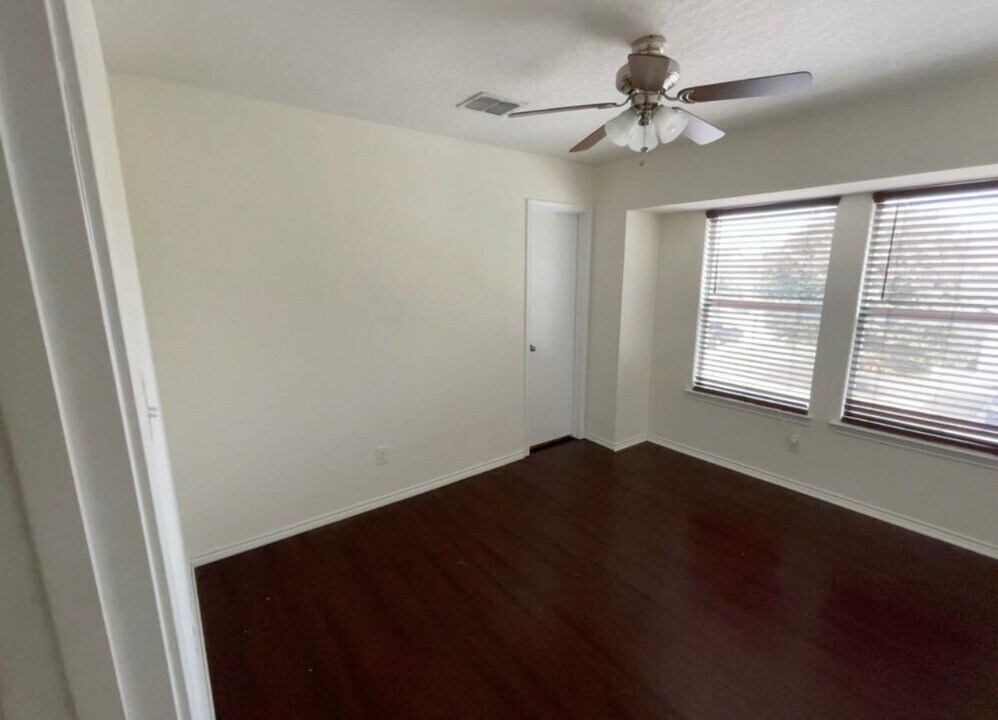 7919 Martinelli in San Antonio, TX - Building Photo