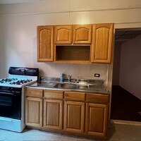 1291 Bronx River Ave, Unit 2 ft rear in Bronx, NY - Building Photo - Building Photo