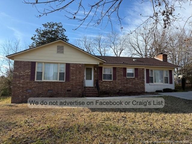 1114 Riverside Cir in Spring Lake, NC - Foto de edificio